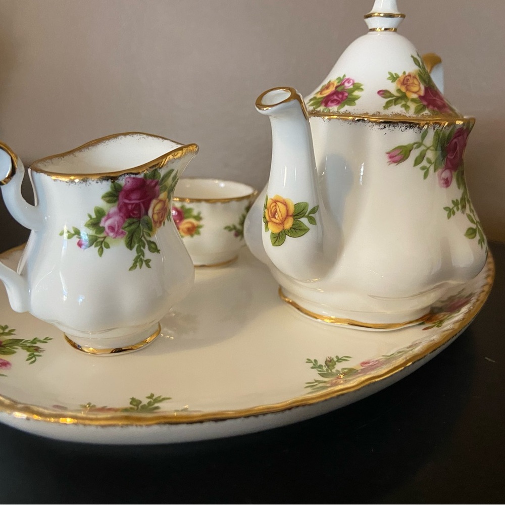 Vintage Royal Albert Old Country Roses Mini Tea Set Bone China Cottagecore - Picture 4 of 9